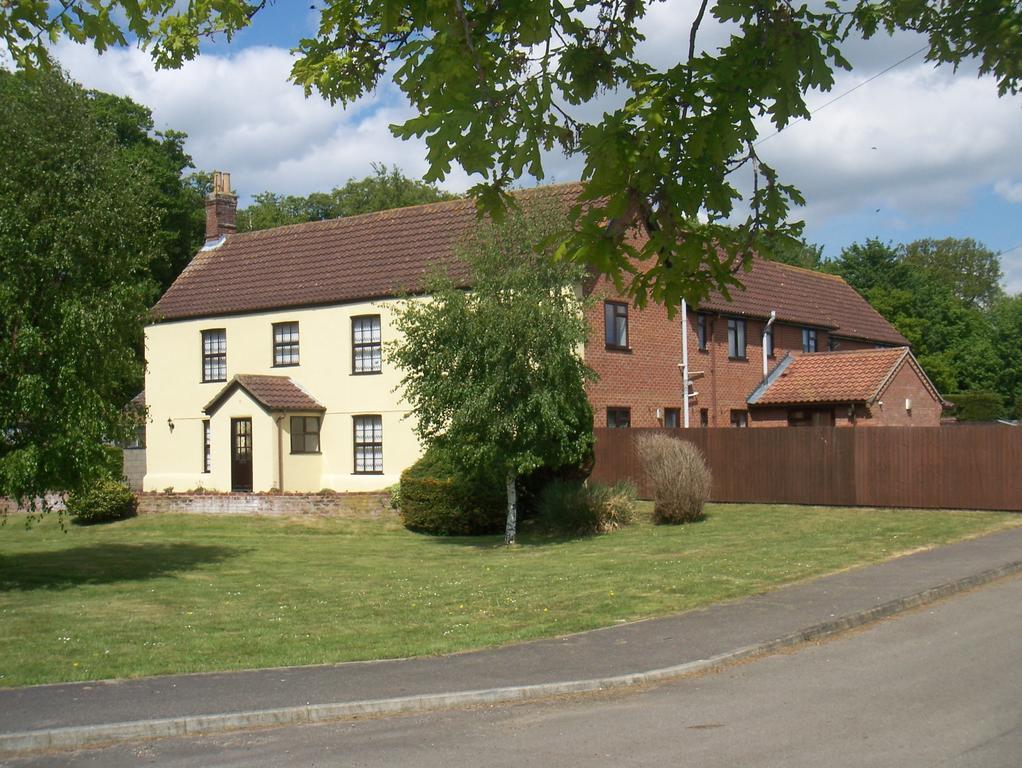 Church Farm Guest House Horsford Exterior photo